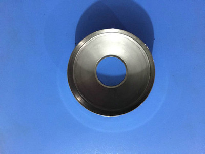 沈陽斯丹坪機械制造公司 專業生產汽車配件，跨界拓展化妝品包裝領域